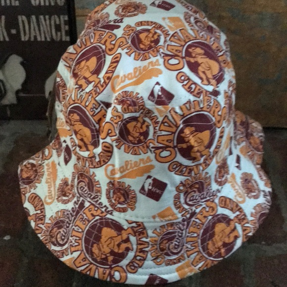 47 Brand Cleveland Cavaliers Bucket Hat - Picture 3 of 5